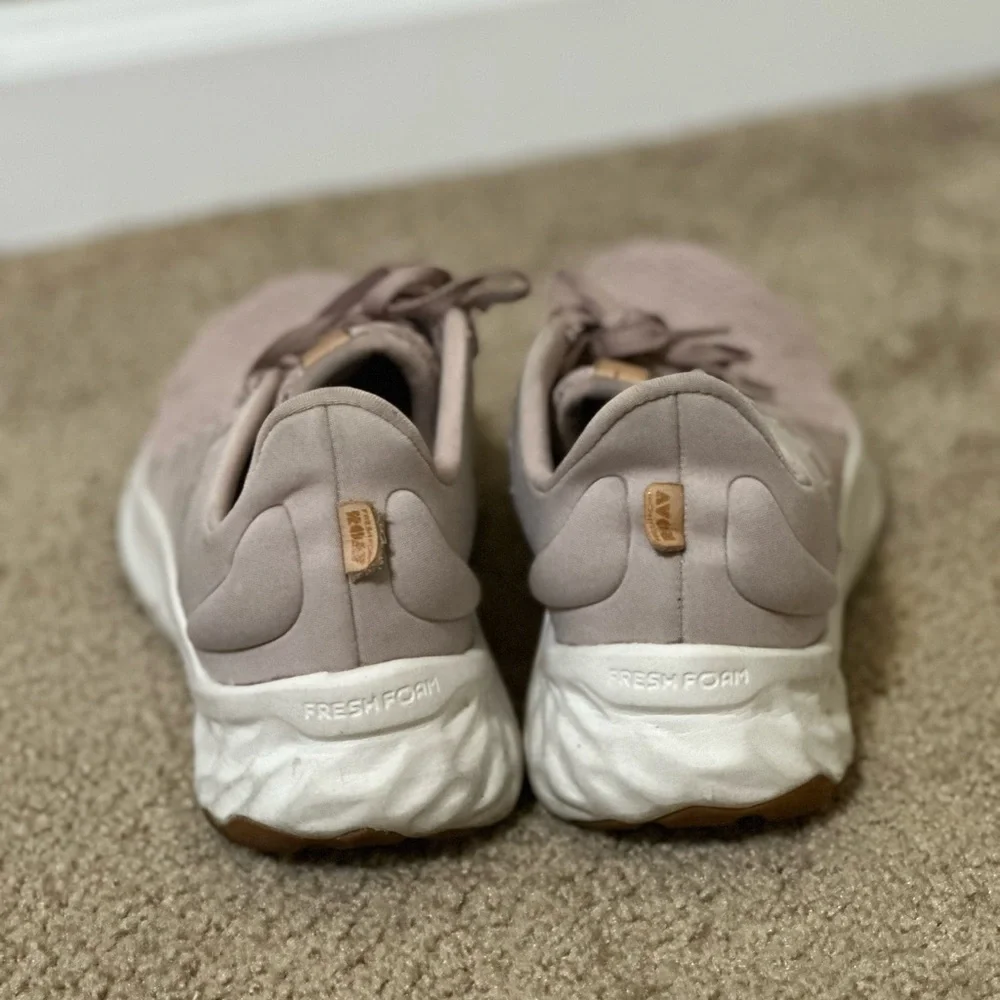 New Balance Women's Fresh Foam Roav V2 Pink Size 7 - Picture 5 of 7